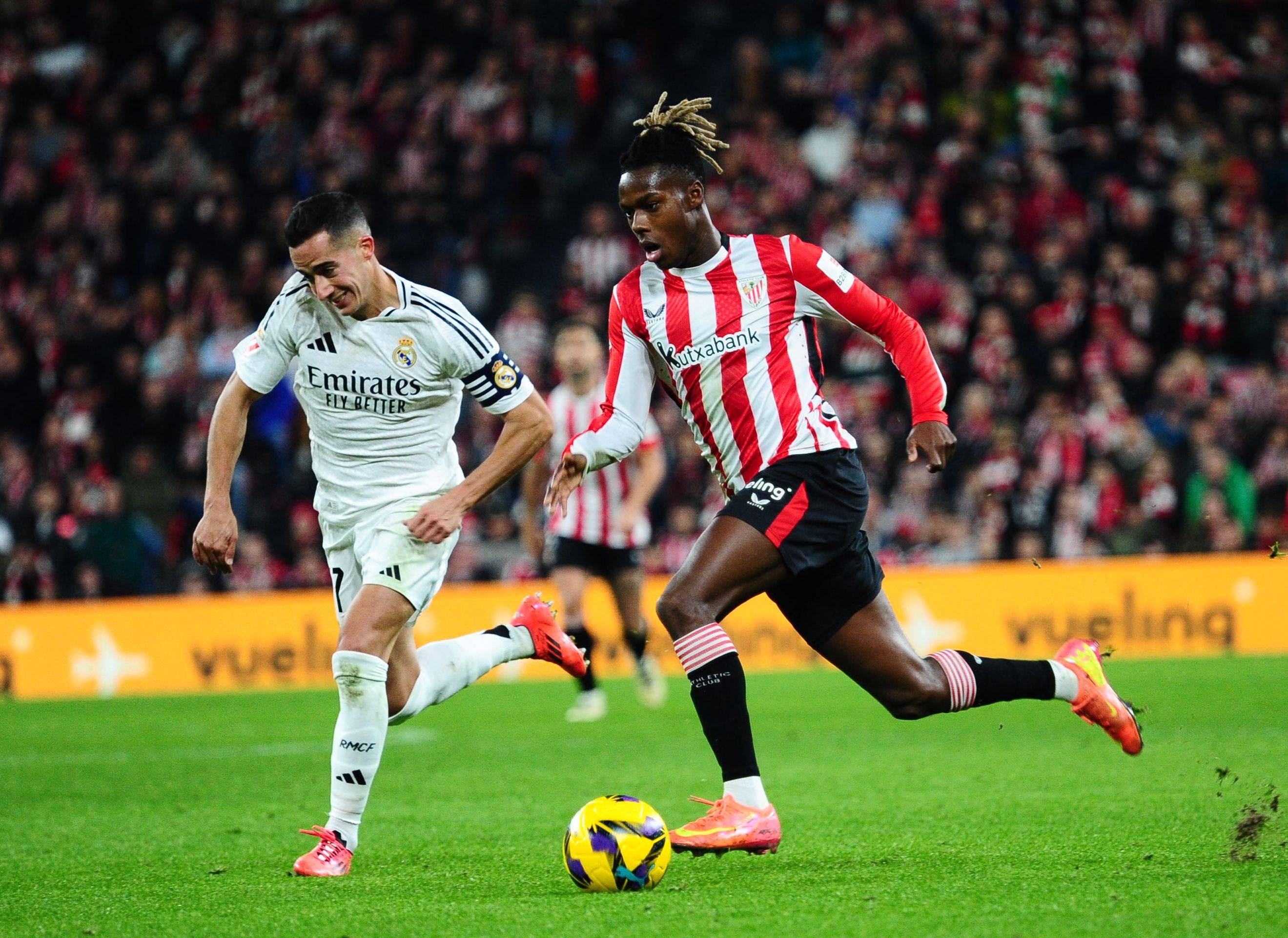 [游泳]张雨霏轻松晋级女子100蝶泳决赛